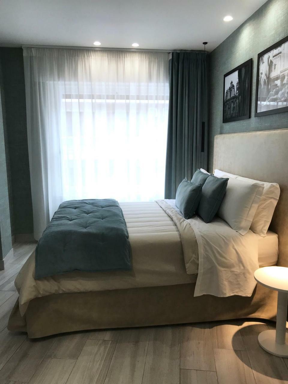 Brakko 45 Hotel Napels Buitenkant foto